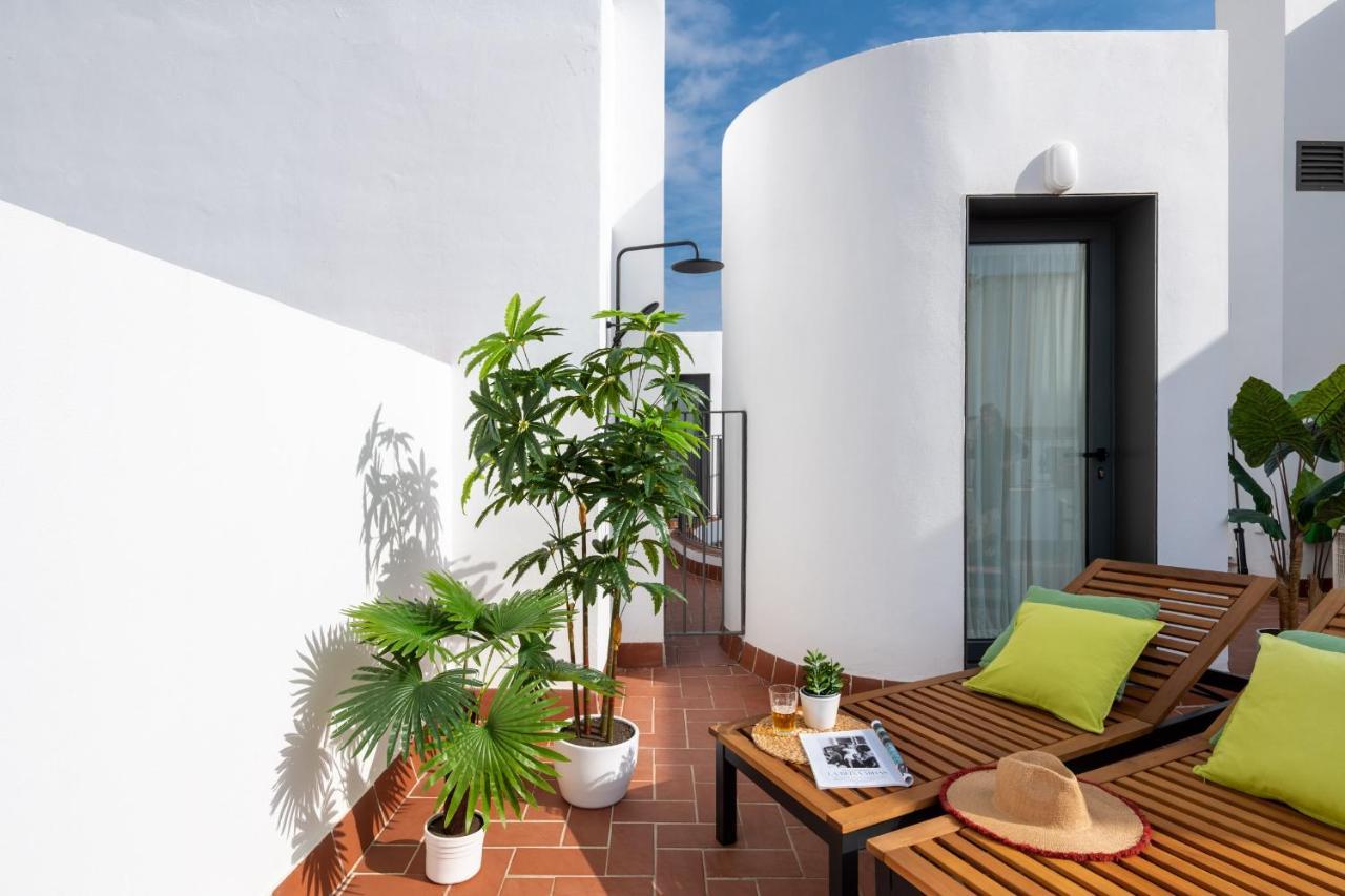 Avanti Clavel, La Terraza Te Conquistara * Siviglia
